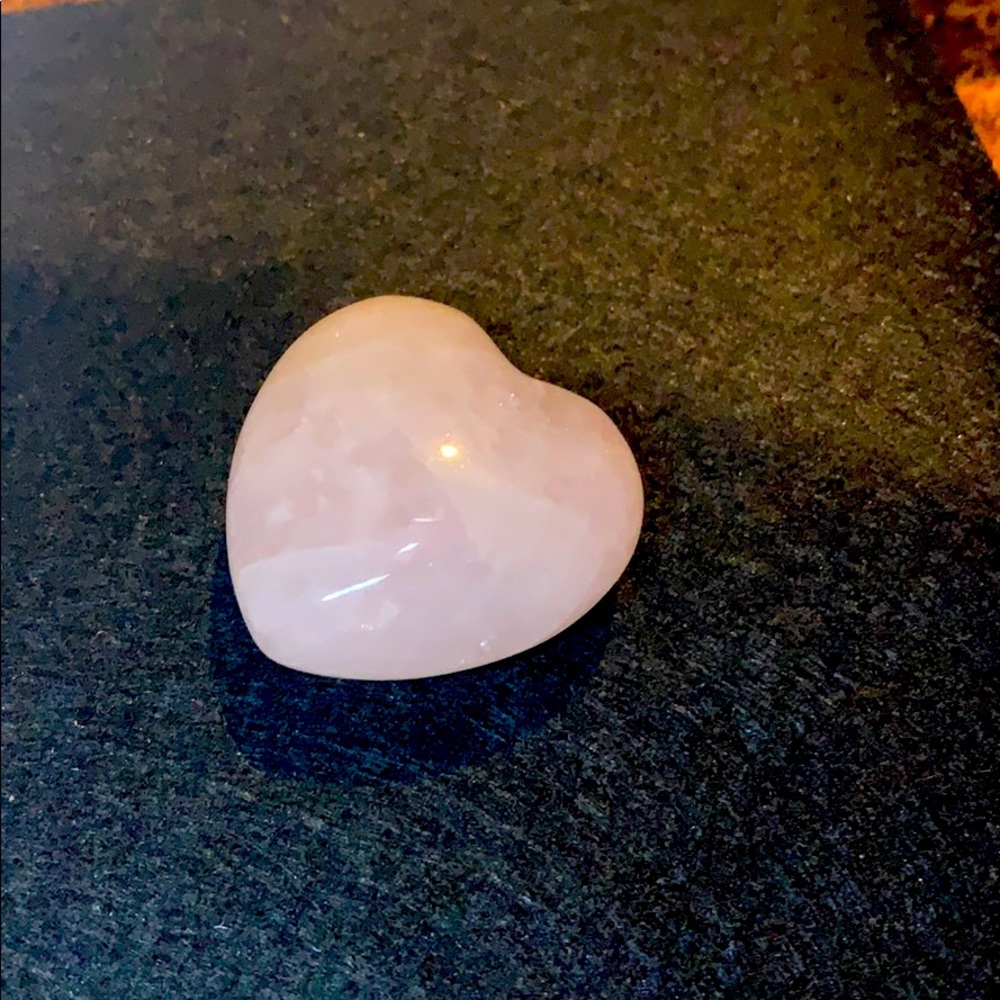 Rose quartz gemstone heart stone